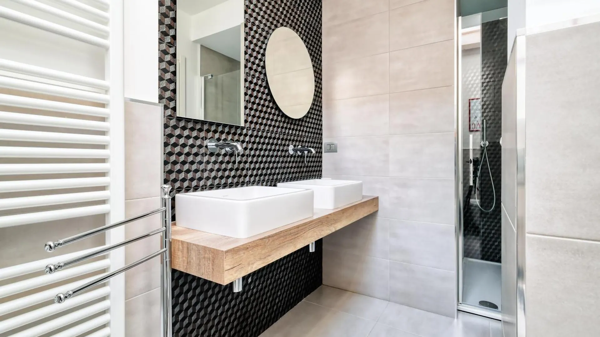 Joivy Elegant Apartment With Parking And Balcony Milan Italy